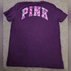 PINK Victoria's Secret Large Camo Spellout Pocket Tee